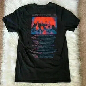 Five Seconds Of Summer Youngblood 2018 Tour T-Shirt Small
